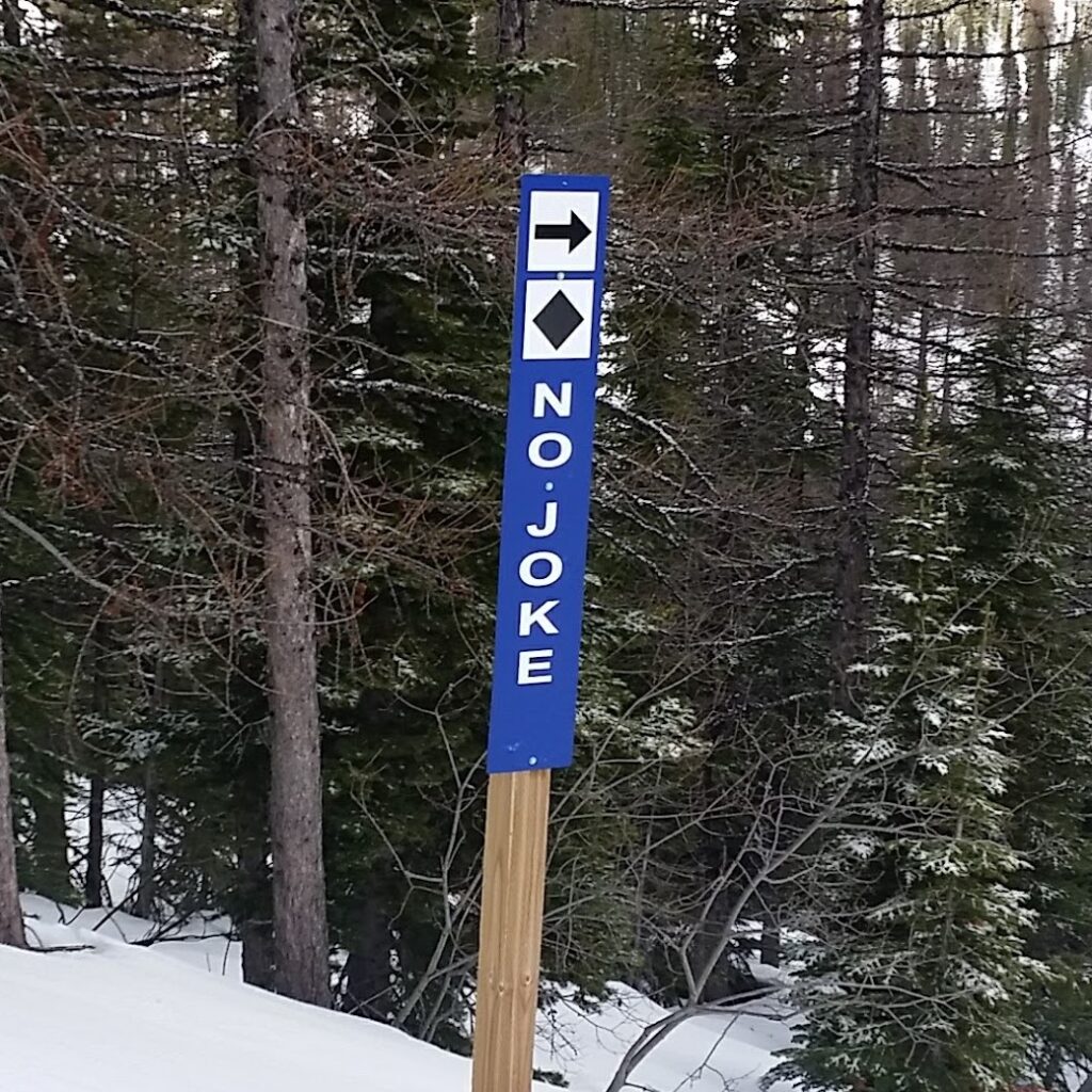 Ski trail sign