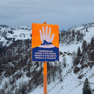 Avalanche sign