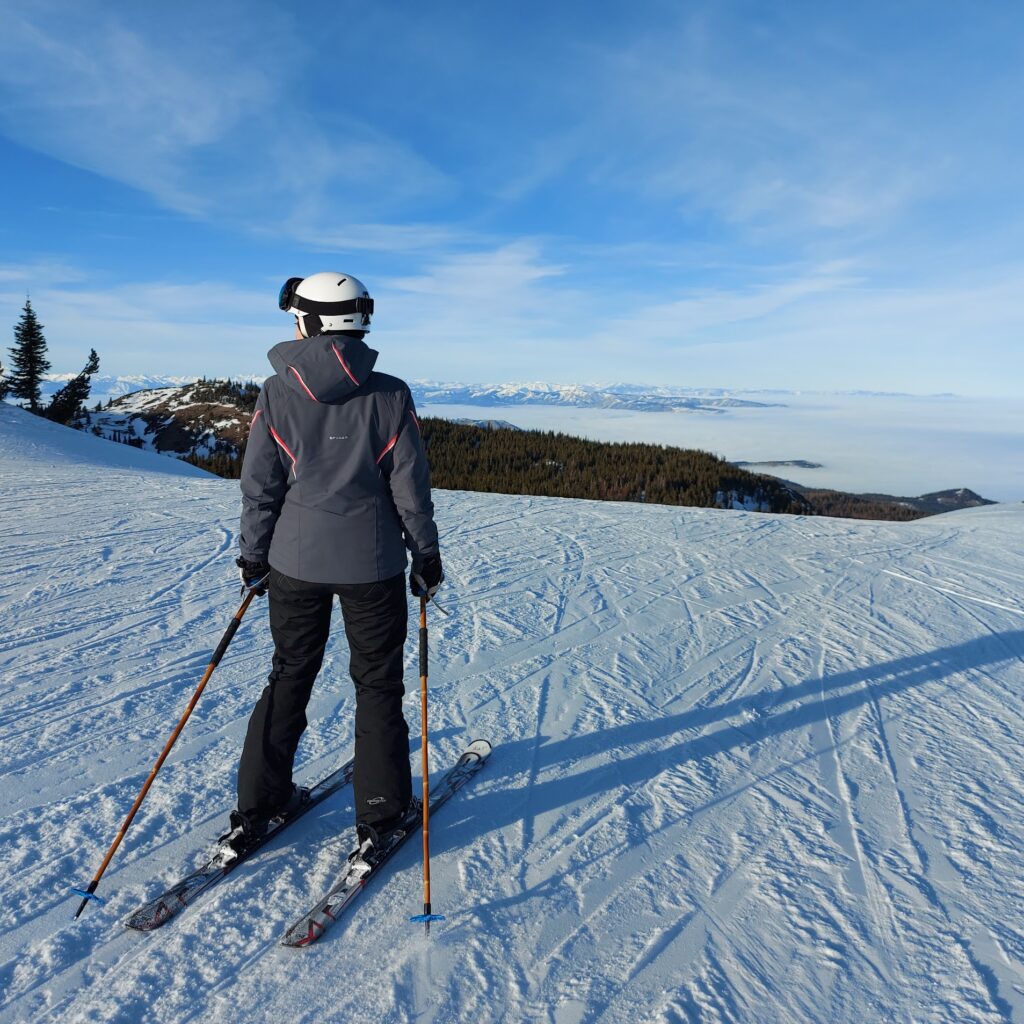 Skiing at Mission Ridge